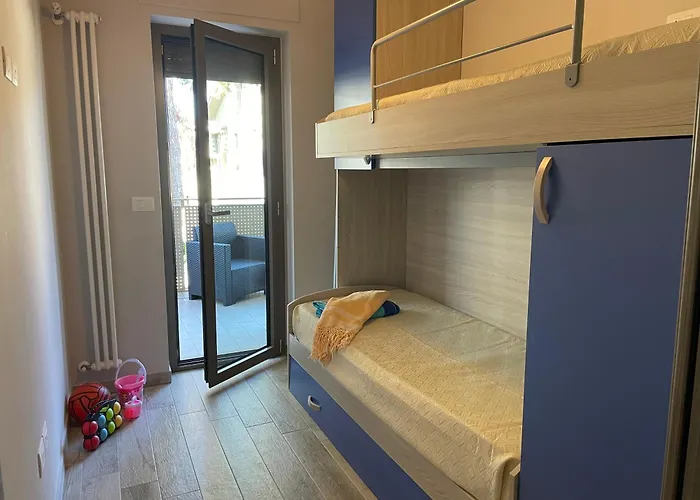 Casa Alba Marina 2 * Розето-дельи-Абруцци